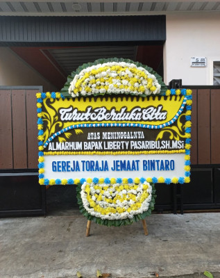 Papan Bunga Duka di Nelayan Indah